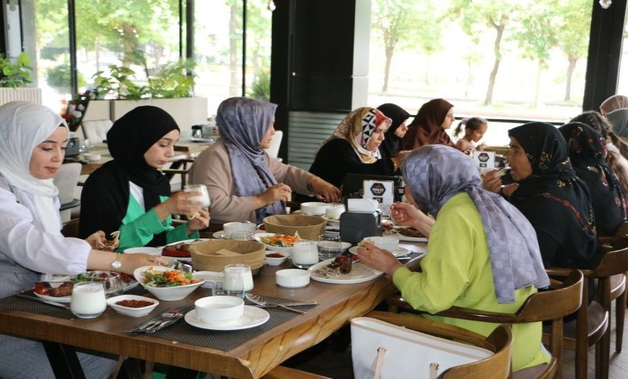 KADIN KURSİYERLER TAKORAN VADİSİ’NİN EŞSİZ GÜZELLİKLERİNİ KEŞFETTİ